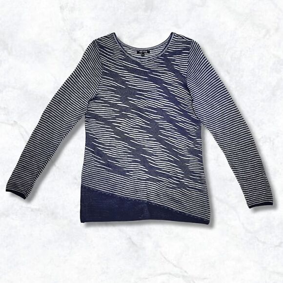 Nic+Zoe Asymmetrical Striped Textured Long Sleeve Stretch Navy & White Tunic Top - Picture 2 of 8